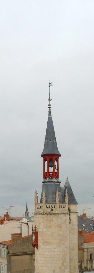 Hotel De Ville 3 Et Parking La Rochelle  Eksteriør bilde