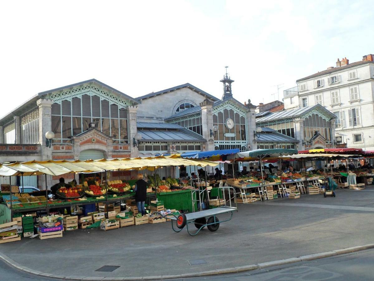 Hotel De Ville 3 Et Parking La Rochelle  Eksteriør bilde